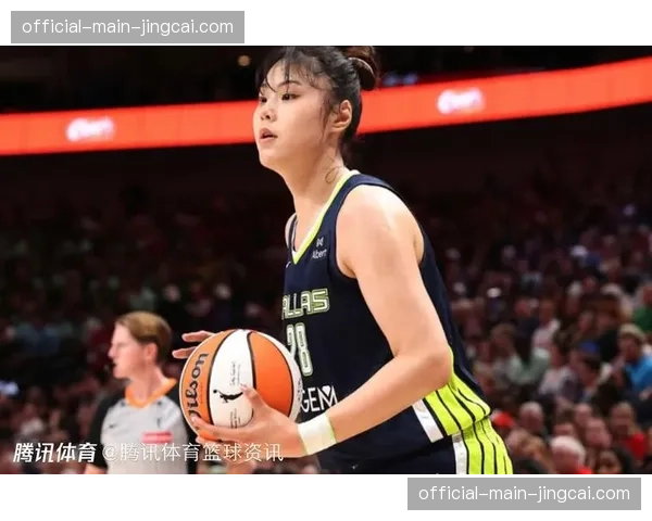 李月汝上赛季为飞翼出战22场比赛，场均贡献7.4分5.8篮板1.0助攻